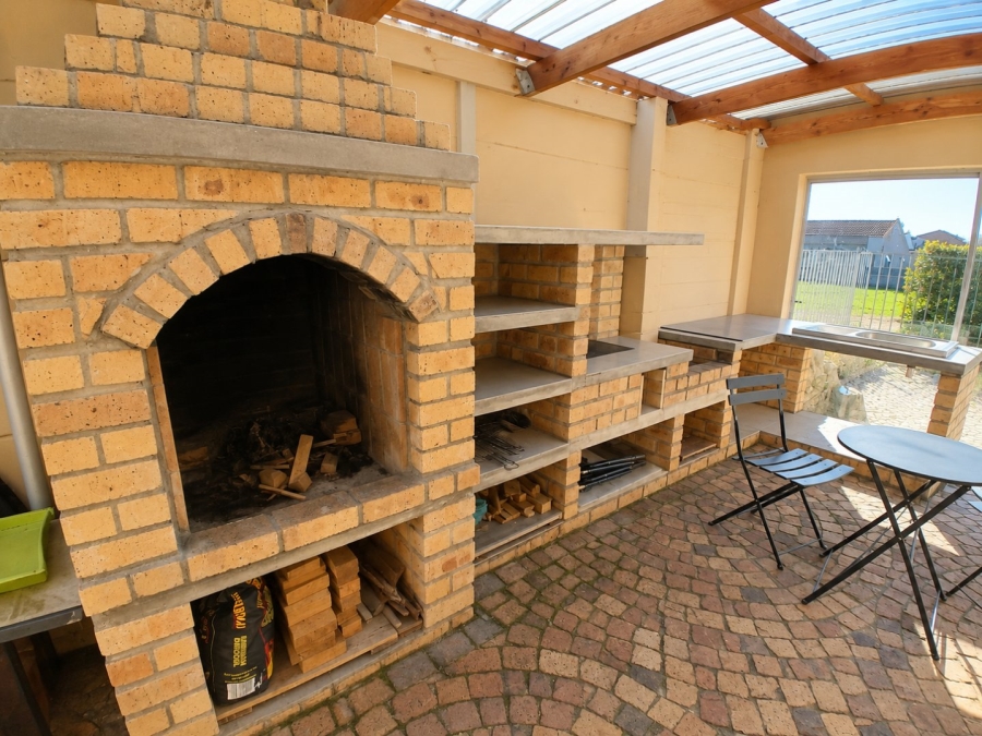 2 Bedroom Property for Sale in Heather Park Western Cape